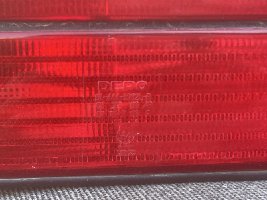 Задние фонари БМВ е36 седан