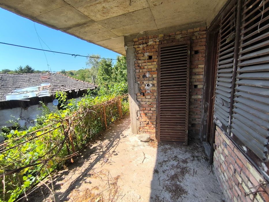 Продава се Къща в с. Тияновци, Област Видин - 320 кв.м за 76 €/кв.м - Снимка #12