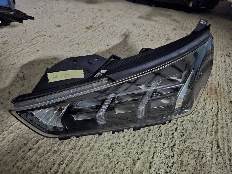 Faruri Mercedes Toyota Lexus Volkswagen