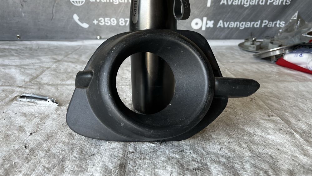 Лява решетка за халоген Mitsubishi L200