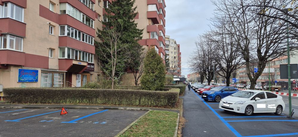 Spatiu comercial calea bucuresti