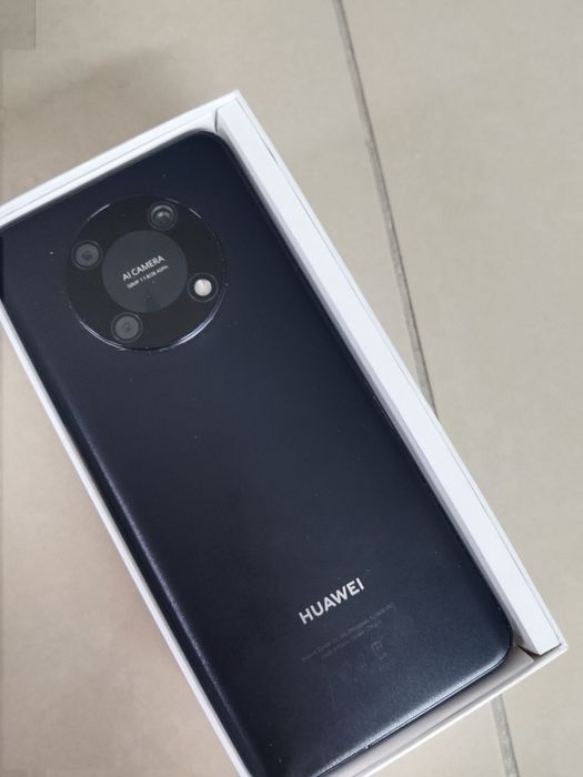 Huawei Nova Y90 почти новый