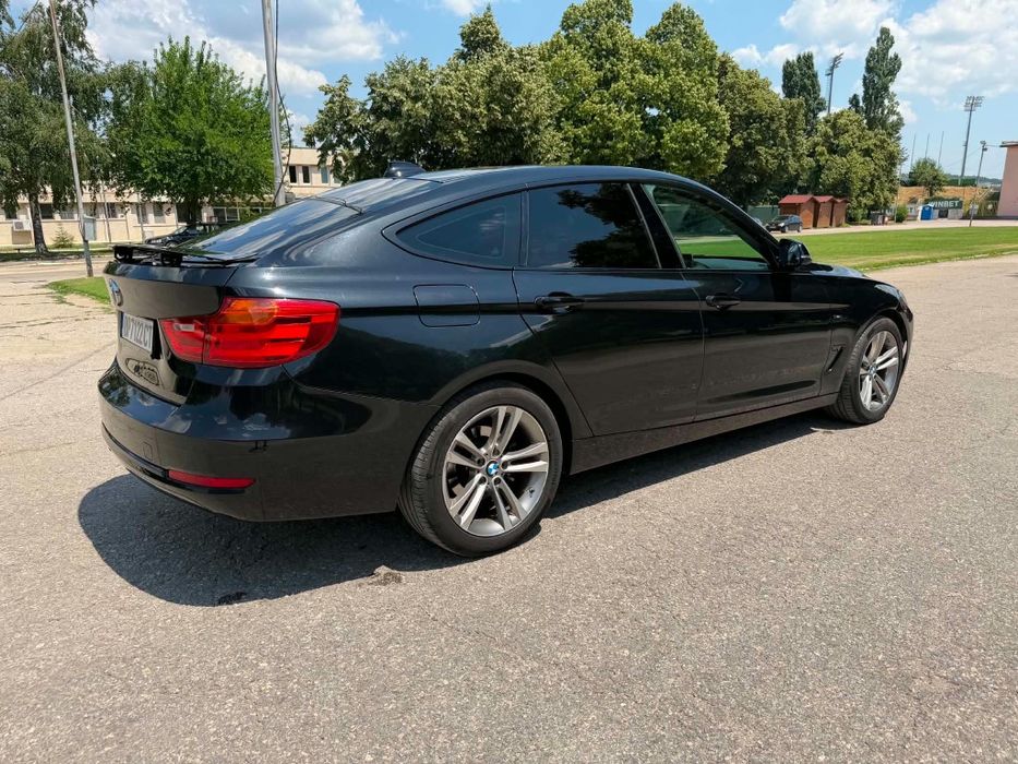 BMW Серия 3 Gran Turismo (F34) в черен цвят