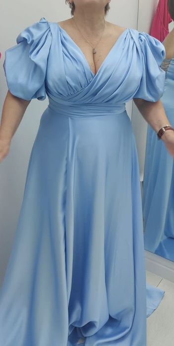 Vand rochie ocazie marca Jivago ,mar.46