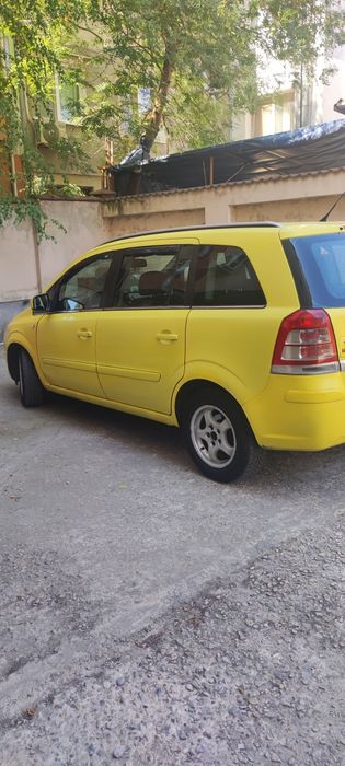 Продавам OPEL ZAFIRA 1.6