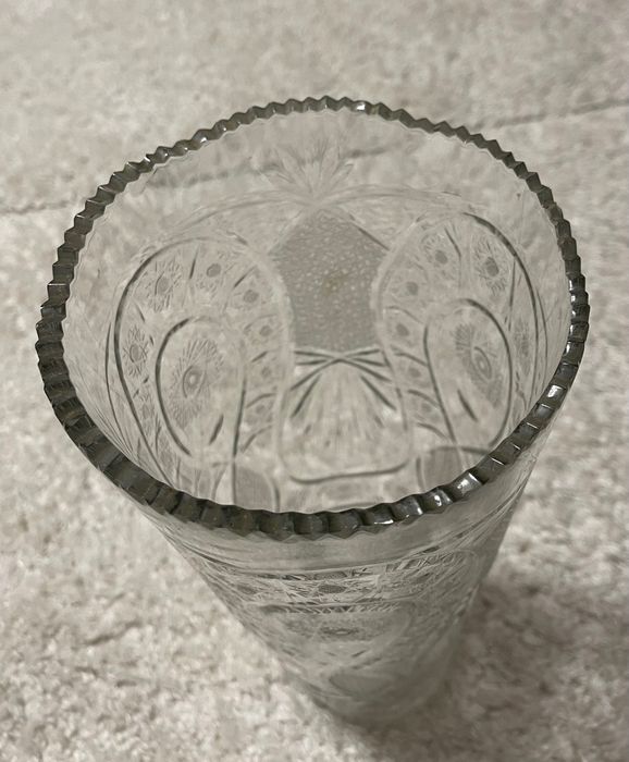 Vaza cristal masiv gravata
