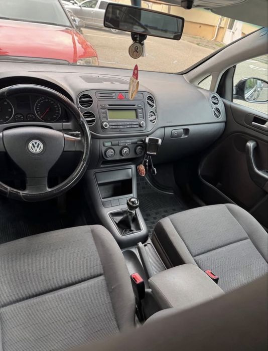 Volkswagen golf 5 plus