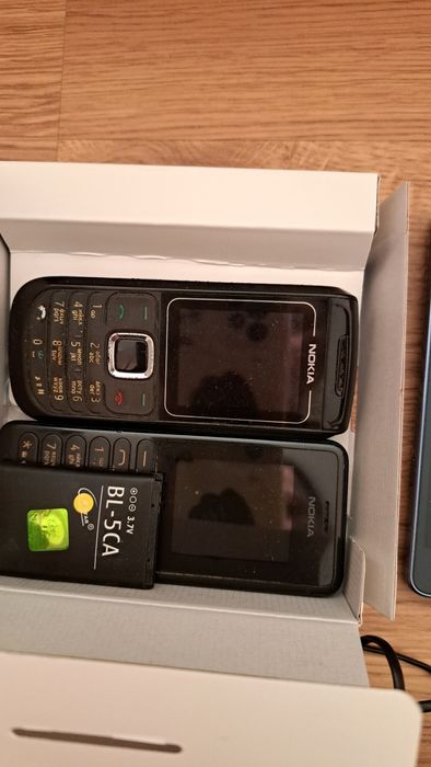 Телефони Samsung Galaxy J5/ S2 plusнокиа  за части