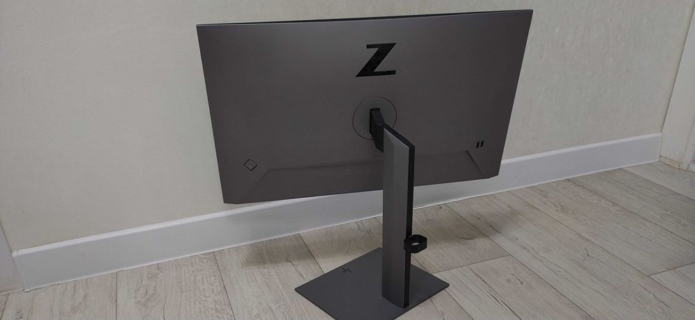 Монитор HP Z24f G3 FHD Display