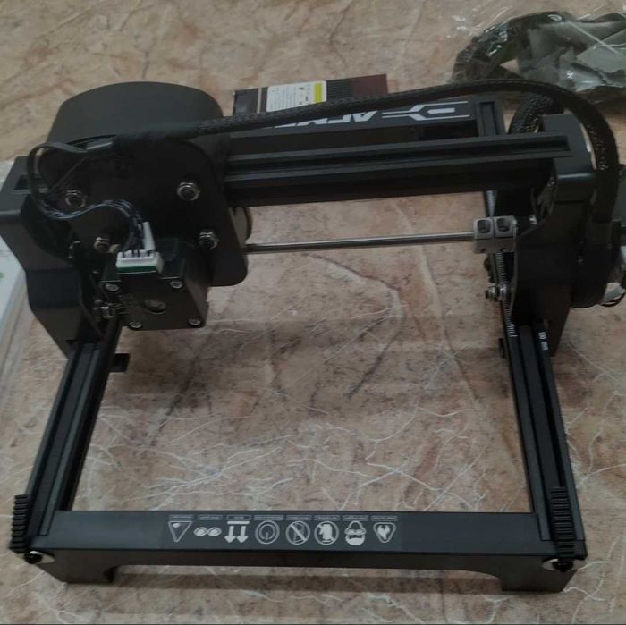 Лазерный гравировальный станок.