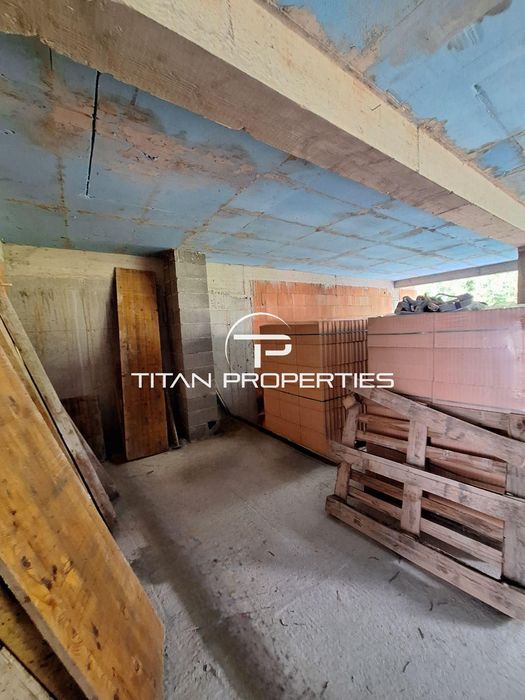Тристаен апартамент за продажба в Център - снимка 4