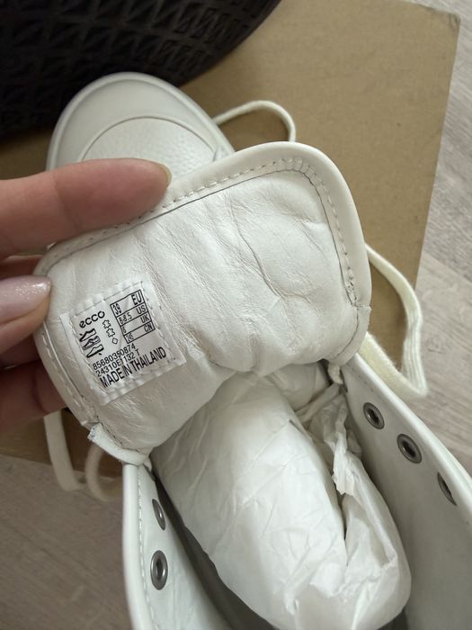 Кроссовки ECCO размер 39 новые