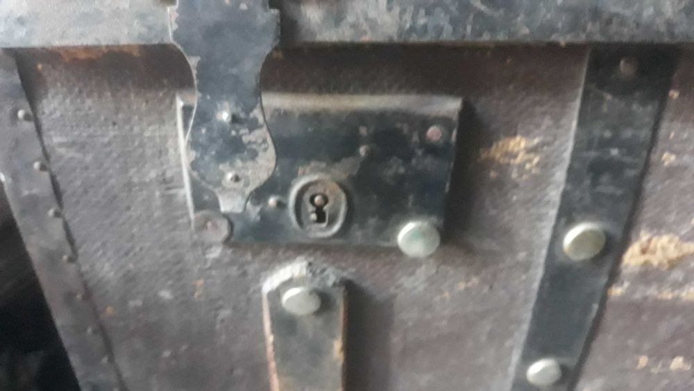 Vand cufar antic pentru colectionari