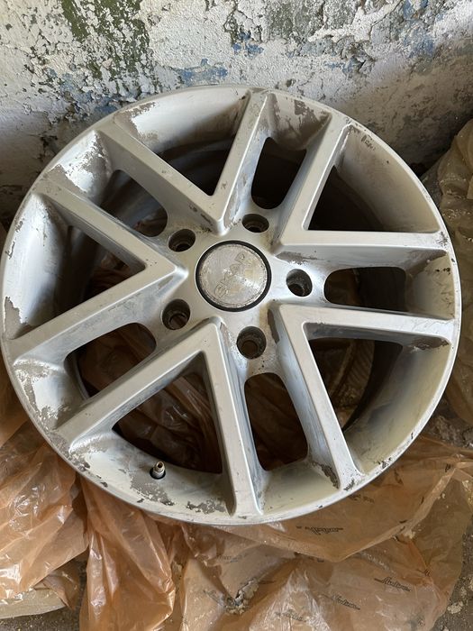 Грязевая резина 285/60 R18 + диски