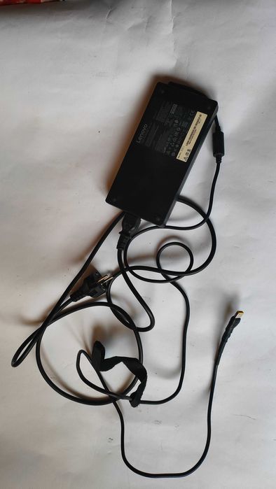 Зарядно за лаптоп lenovo 300w 20v/15amp