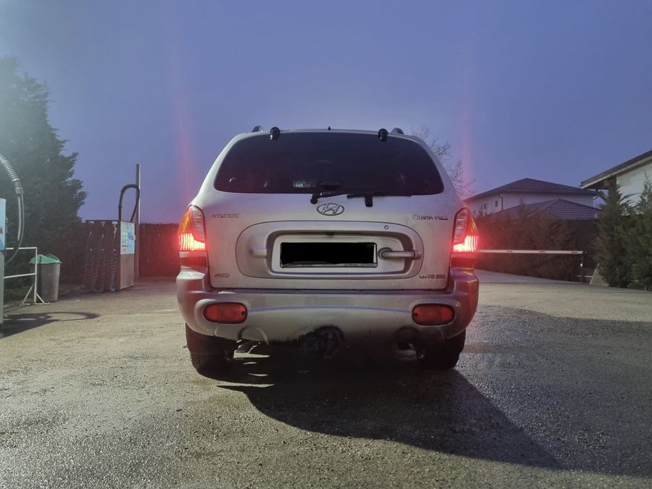 Hyundai Santa Fe 2003 – 4x4, piele, navigație