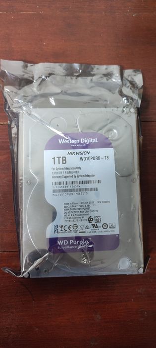 Жёсткий диск 1 тб.