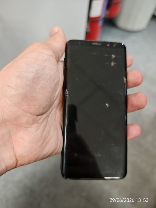 Продавам Телефон Samsung S9 за Части!!!