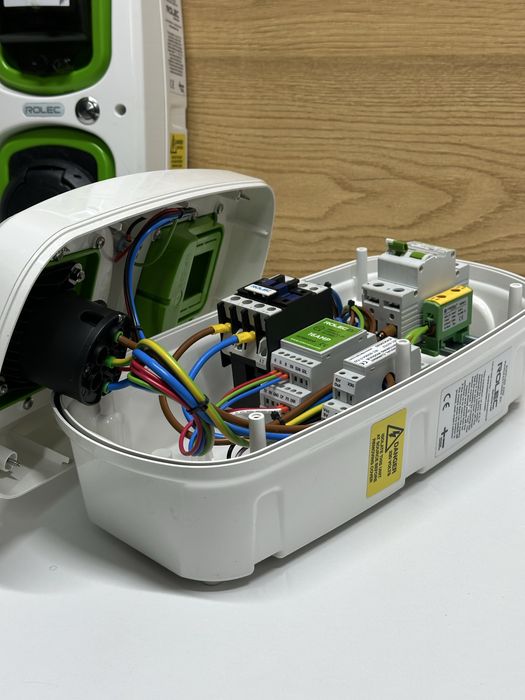 Statie Perete Incarcare Auto Mode 3 16Amp Type 2 ROLEC Wallpod EV Nou