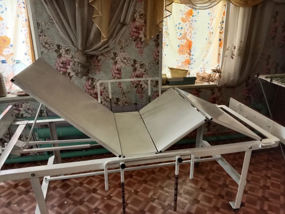 Медицинская кровать.