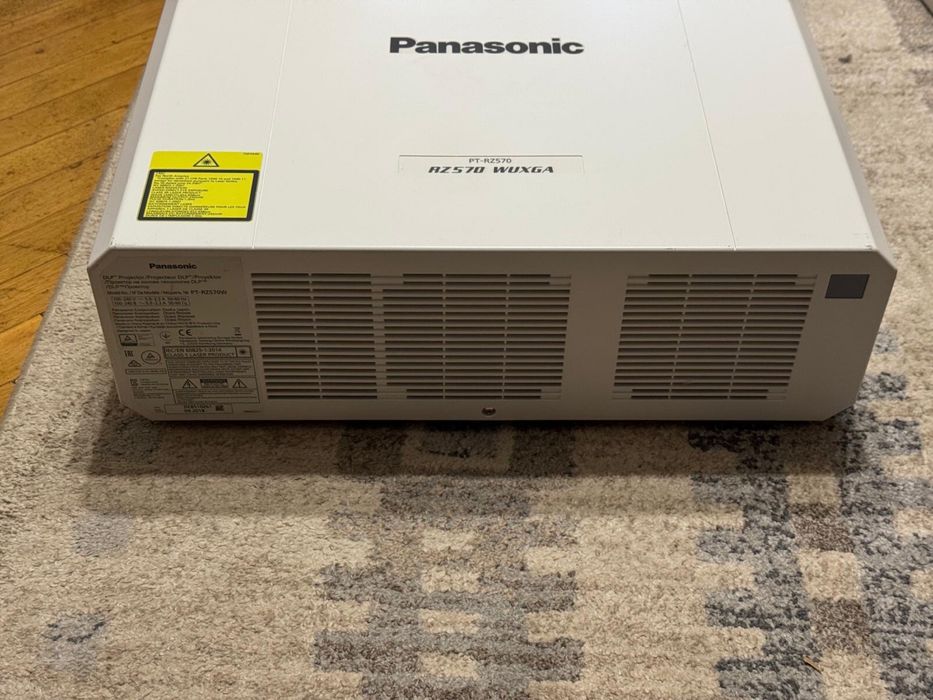 Video Proiector Laser Panasonic PT-RZ570 WUXGA