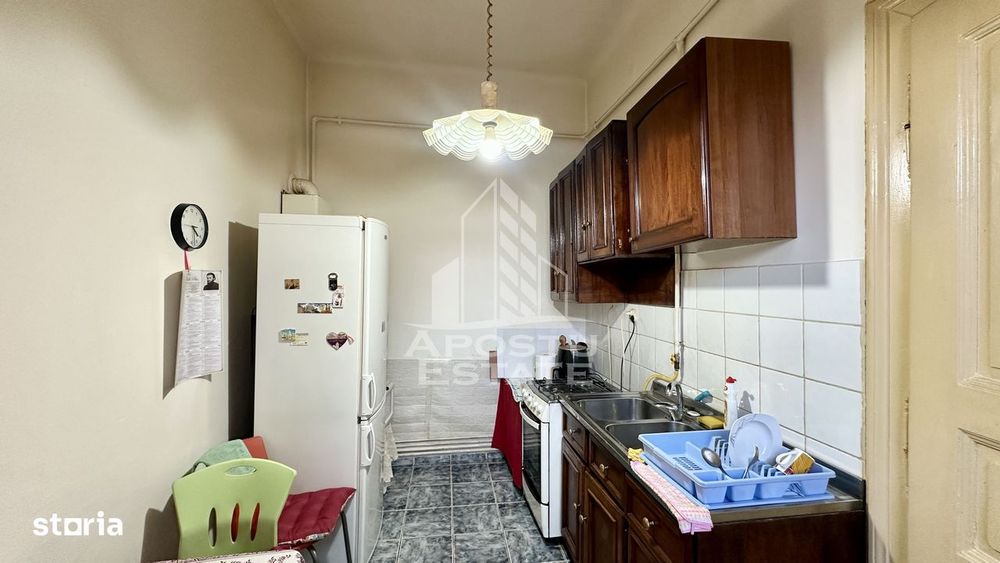 Apartament de vanzare cu 2 camere si boxa, zona Brancoveanu Timisoara