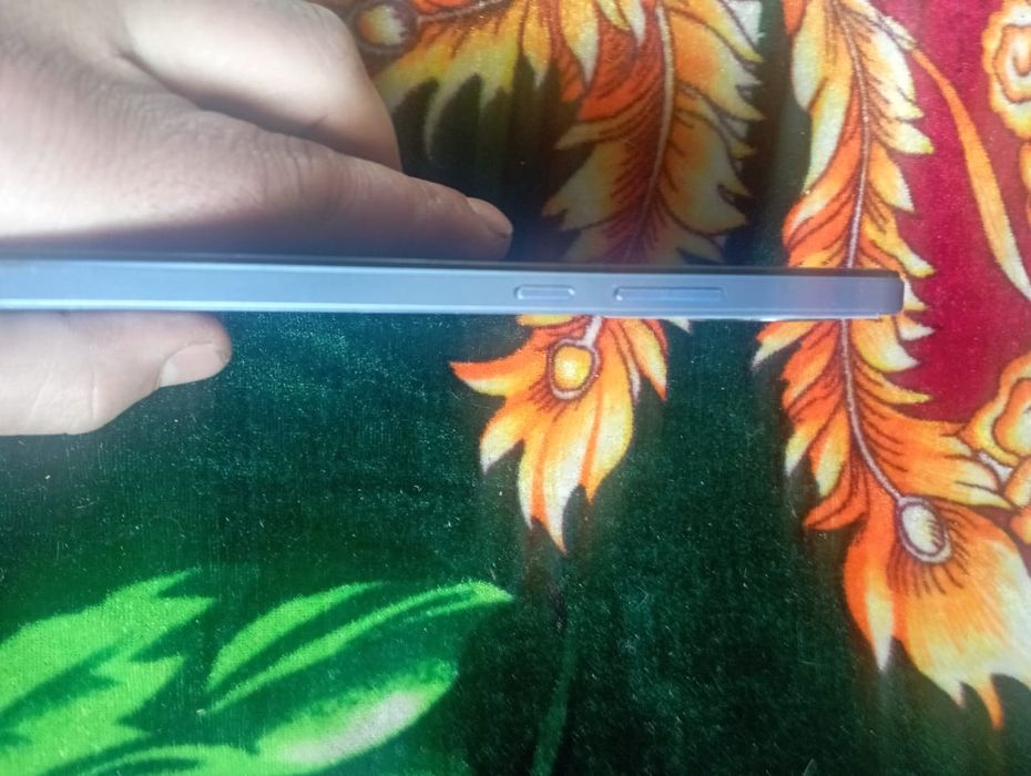 Продам телефон в хорошем состояний