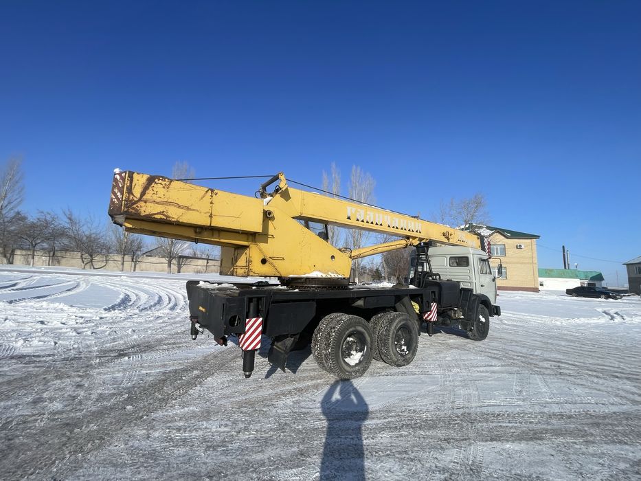 Автокран Галичанин 25 тон