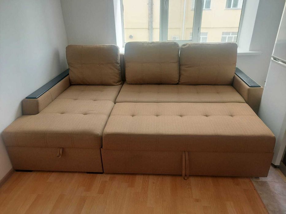 Продается диван угловой