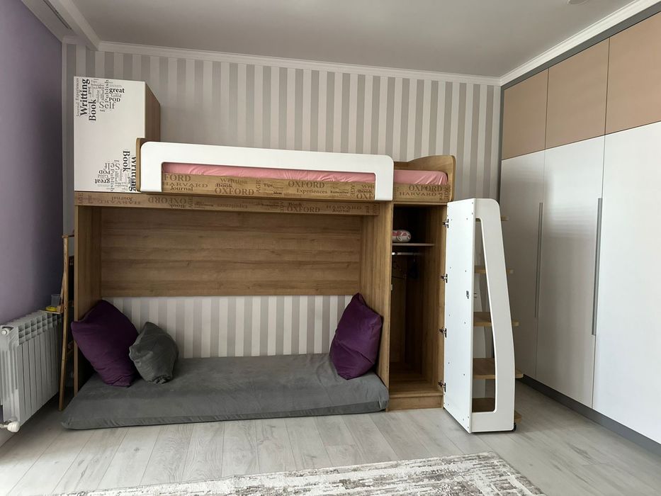 Кровать двухъярусная