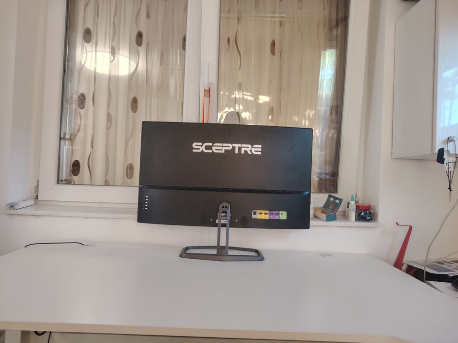 Monitor SCEPTRE k32 240hz