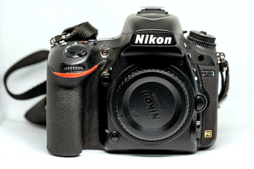 Nikon D750 x2, Blit Yongnuo YN968 NII,  Nikkor 50mm 1.4 G, 70-200 2.8