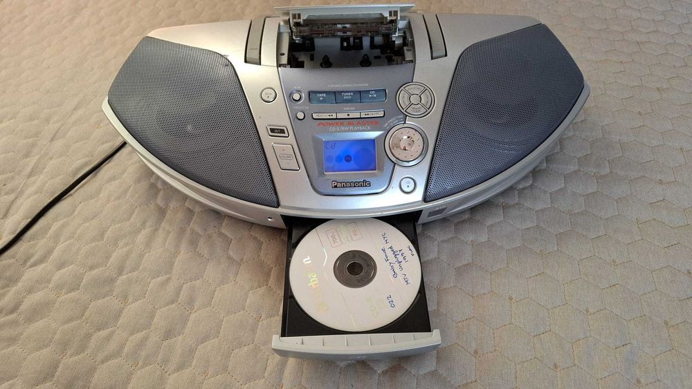 Panasonic RX-ES27 radio casetofon cu cd