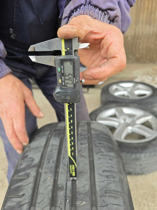 Летни гуми 235/55/18