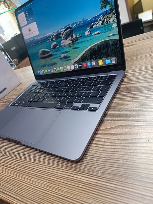 Лаптоп Apple MacBook Air M3