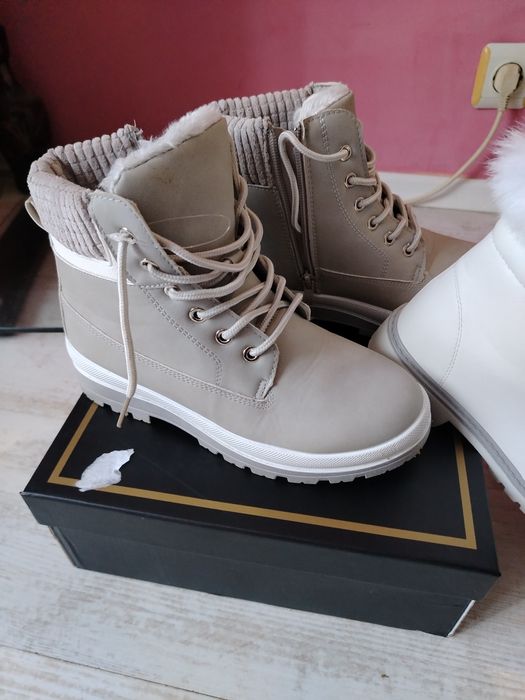 Чисто нови топли боти