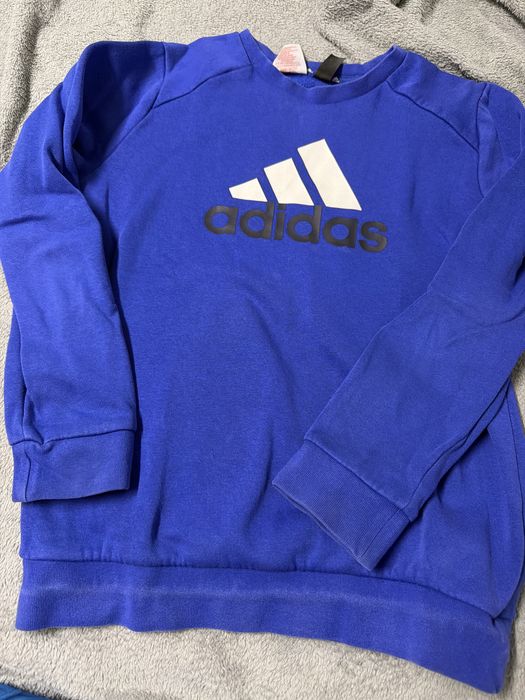 Diferite bluze marime 8-9 ani