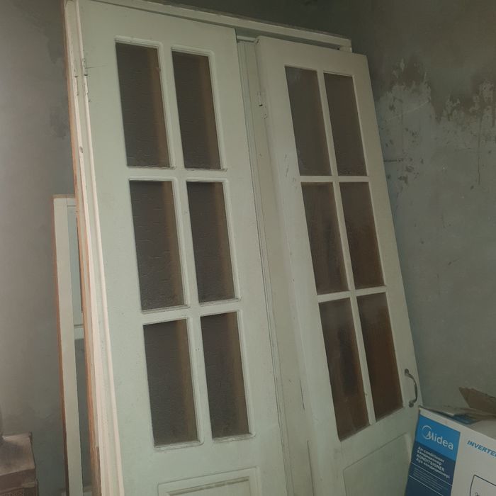 Romlar va truba sotiladi