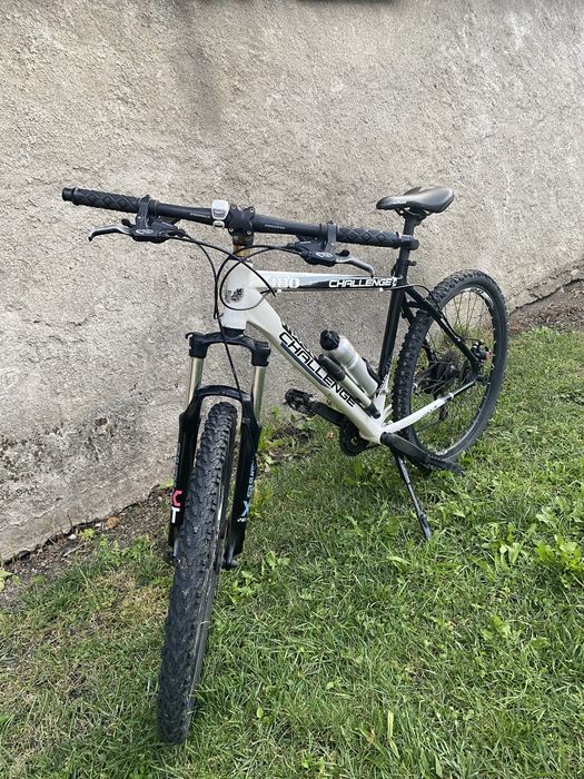 Vând bicicletă DHS CHALLLENGE 480 aluminiu, schimbătoare shimano acera
