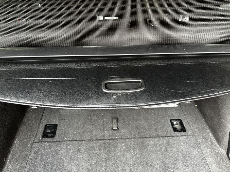 Щора багажник Hyundai  I 40 - в добро състояние .