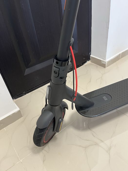 Trotineta electrica Xiaomi Mi Electric Scooter pro 2