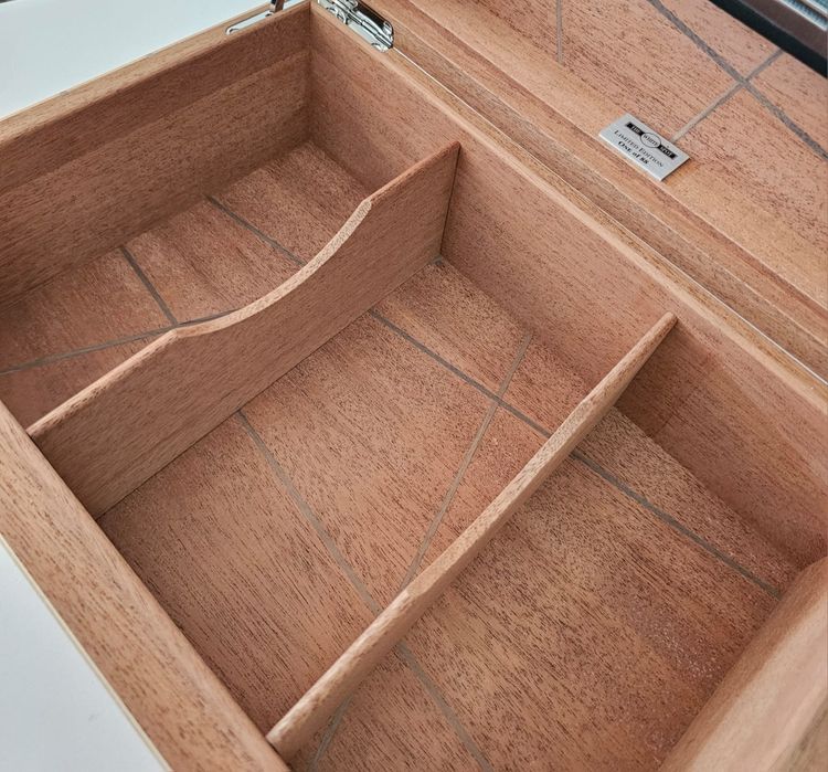 Dunhill Ribbon Sycamore Humidor 1 of 88 (100 cigars)-(The White Spot)