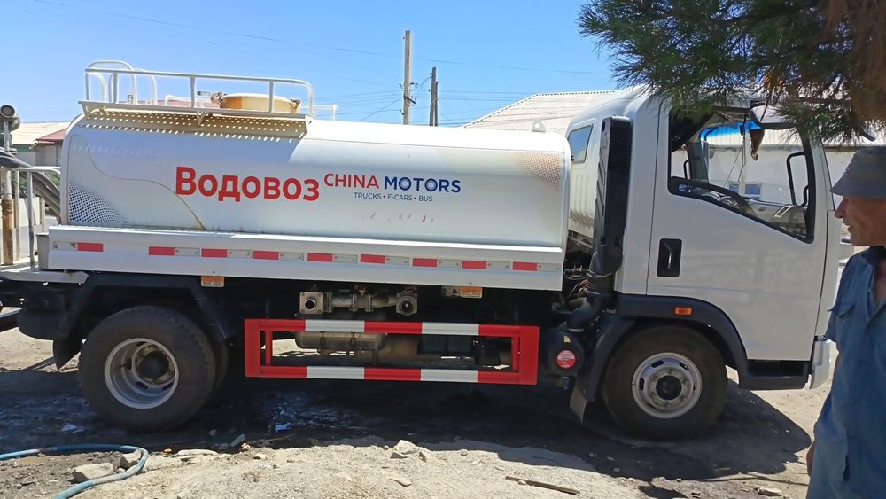 Howo вода воз 5.5тон