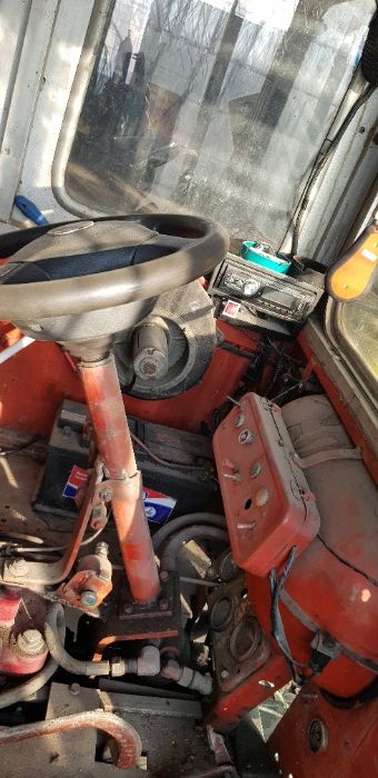 Трактор DT 20 с кабина,гребло,лебетка до 3т. имам и за части