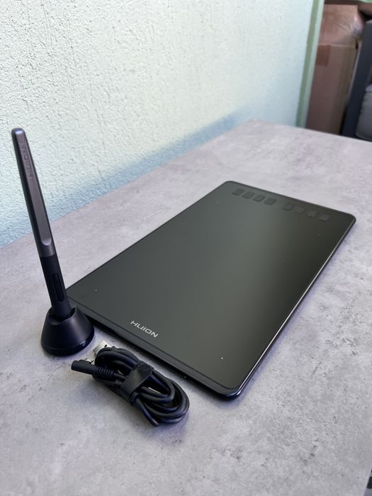 Tabletă grafică Huion H905P – stare impecabilă