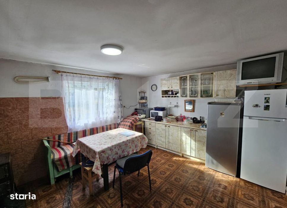 Casa de vanzare, 260 mp, zona Vest