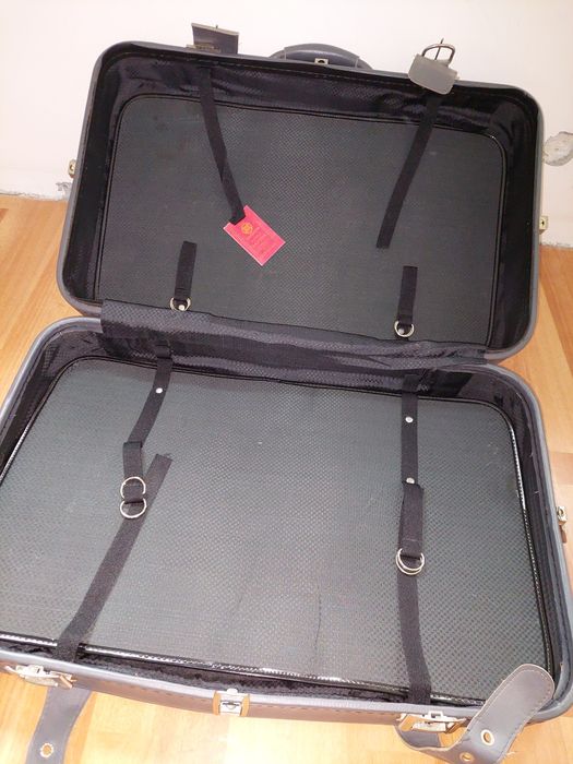 Ретро кожени куфари