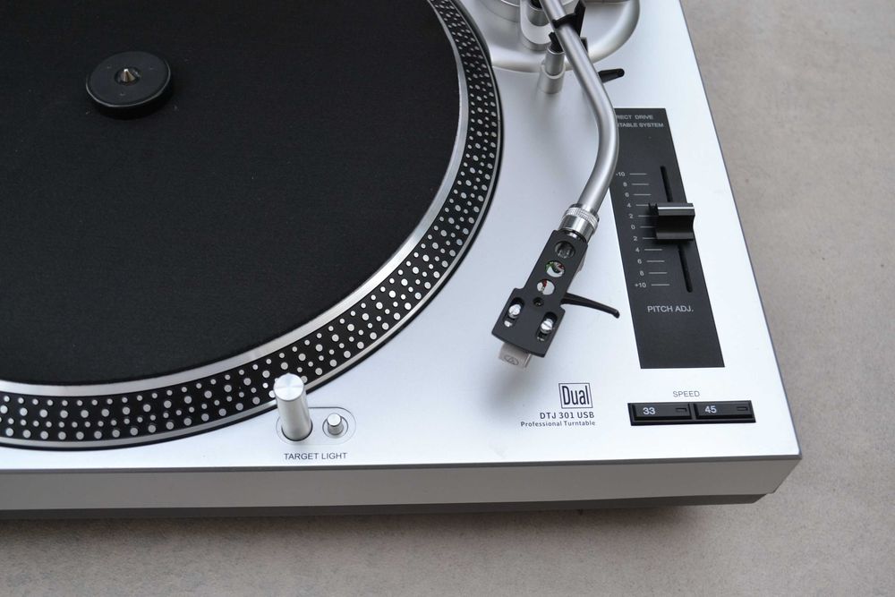 Pick up Dual DTJ 301 USB (Technics 1200)
