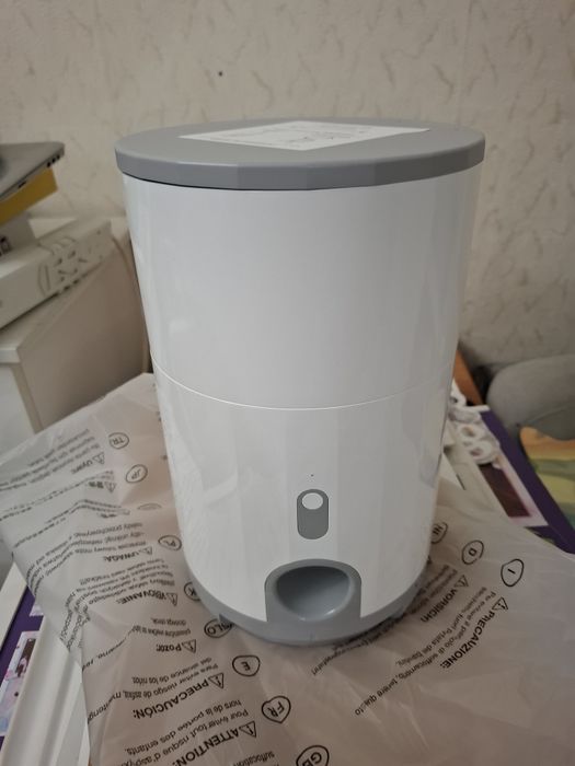 Автокормушка для кошек