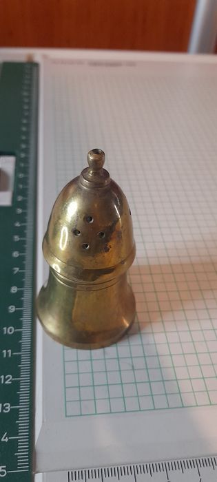 Ретро месингова солница